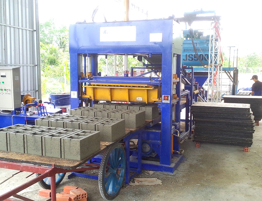 QT5-15 Automatic Hydraulic Cement Block Machine